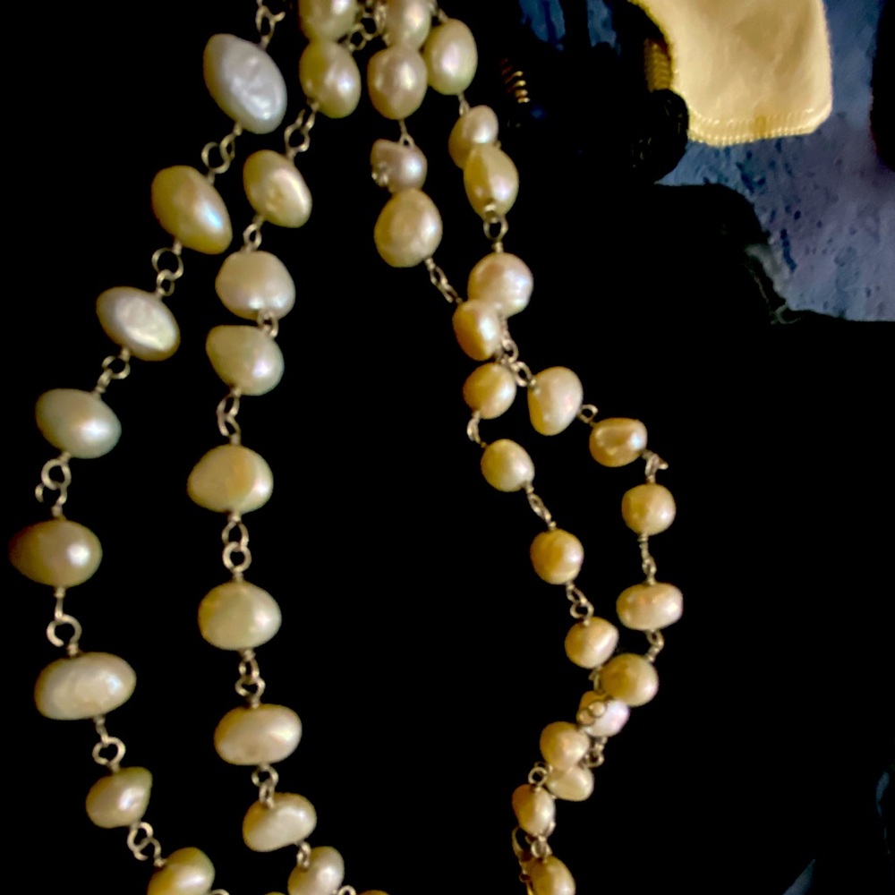 BEAUTIFUL STRAND OF PEARLS